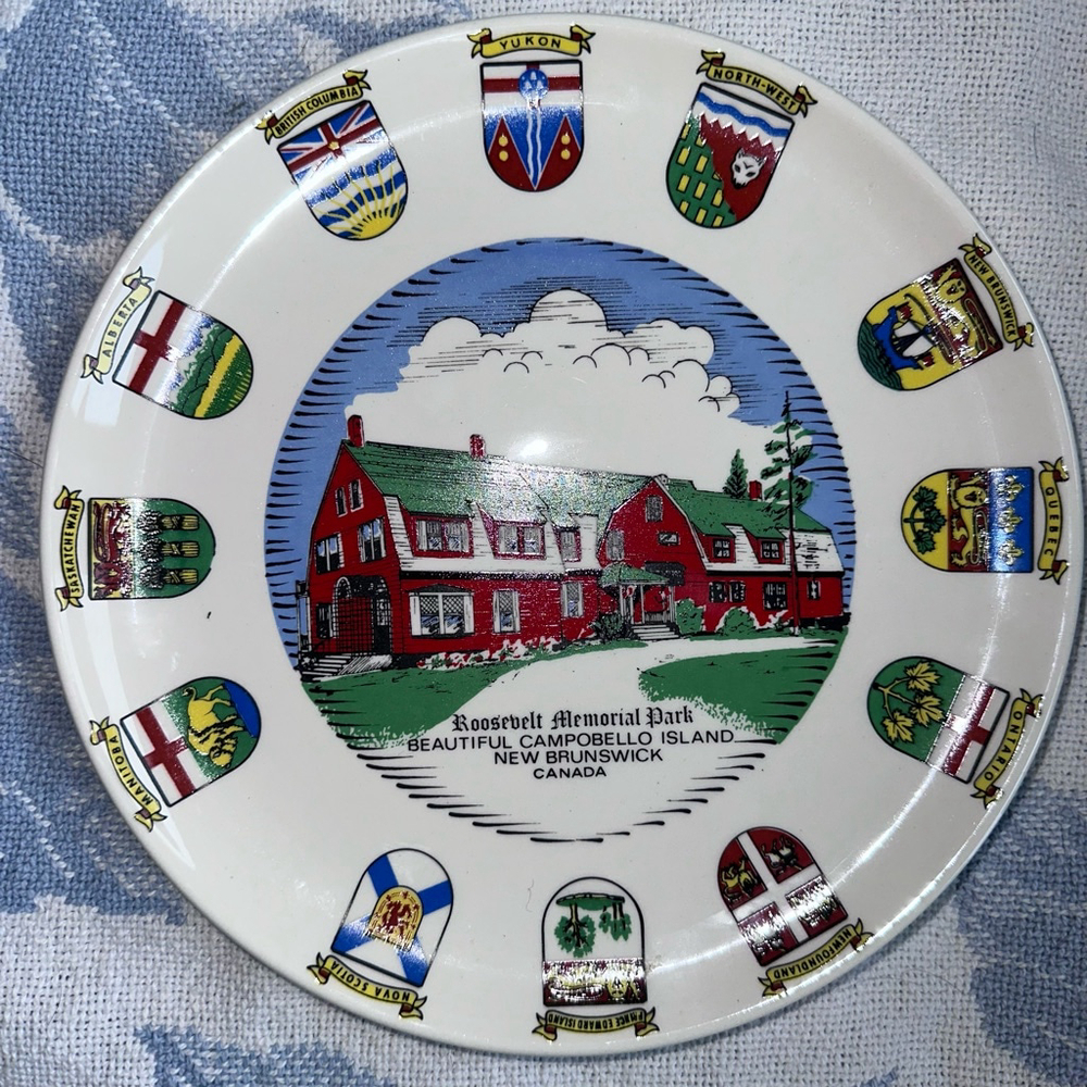 Pristine Vintage Roosevelt Memorial Park Canada Souvenir Collector’s Plate